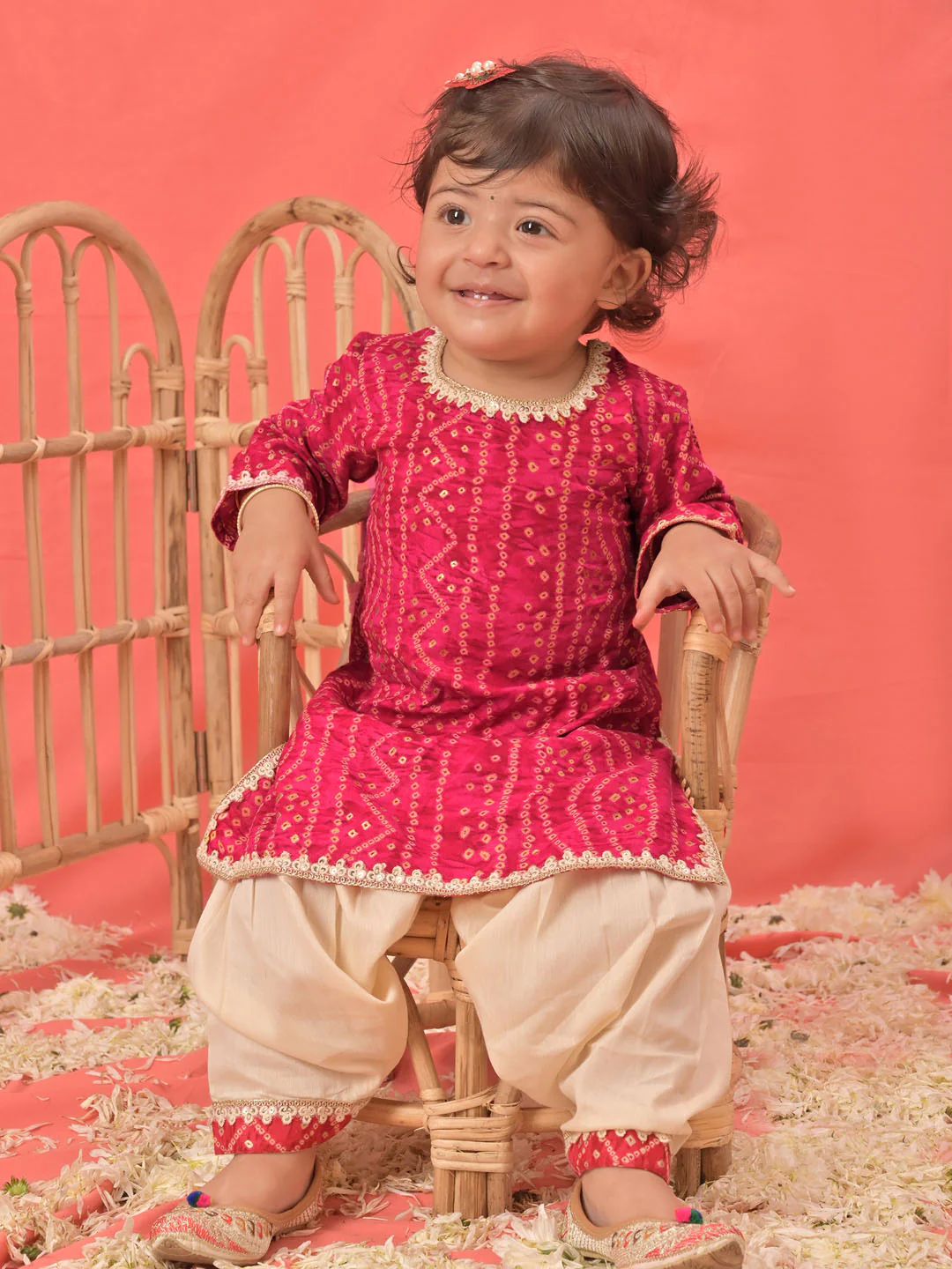 Girl's Pink Bandhni Print Kurta And Patiala Set - Image 7
